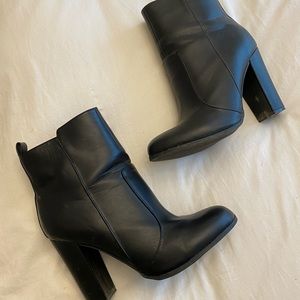 Size ten black chunky heel boots - 4 inches tall